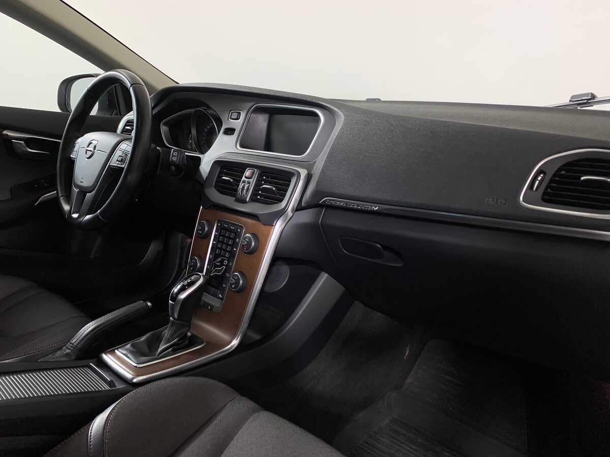 Купить Volvo V40 Cross Country, 2017, 137 895 км, фото №14