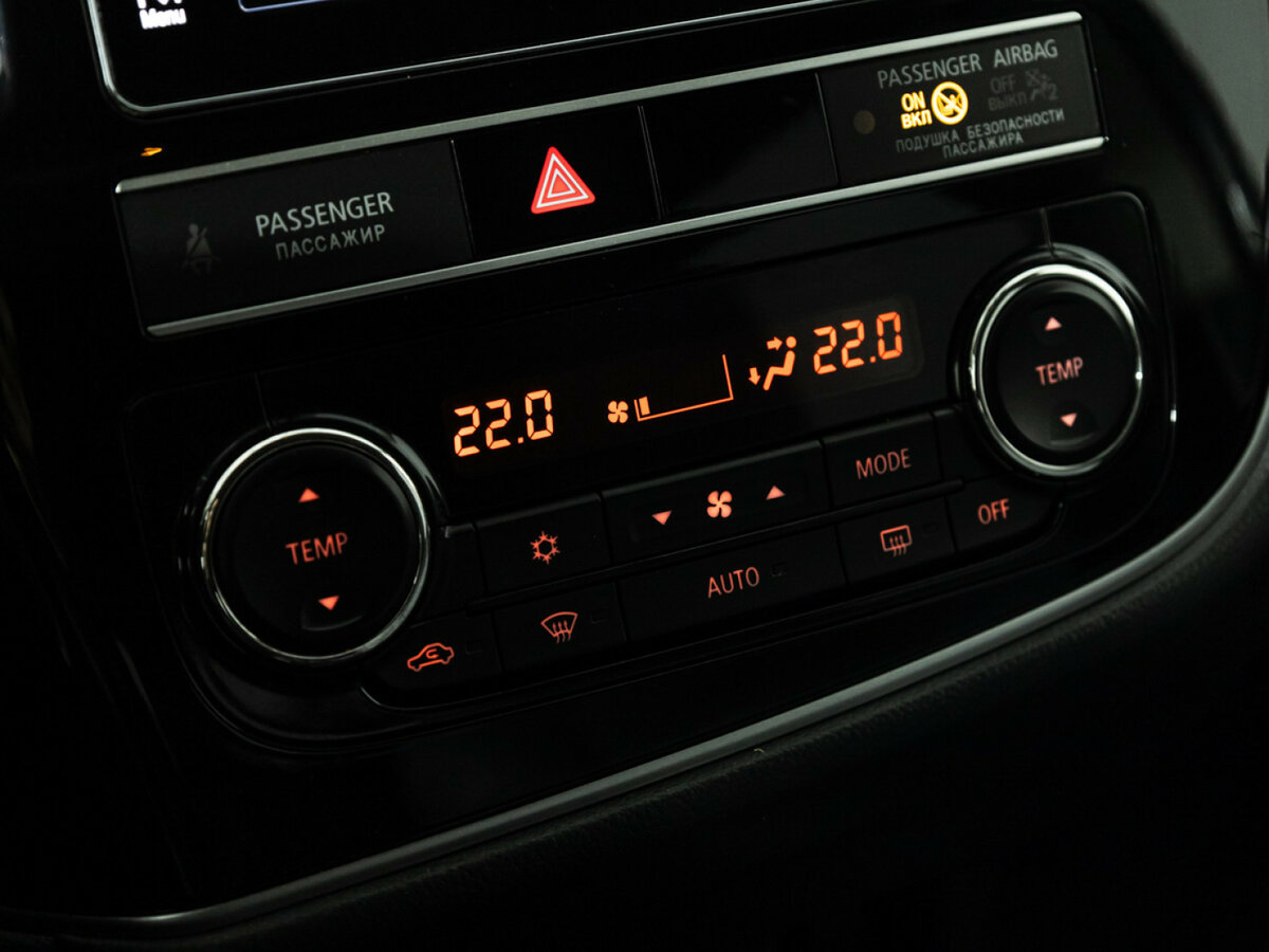 Купить Mitsubishi Outlander III Рестайлинг 3, 2019, 136 812 км, фото №13