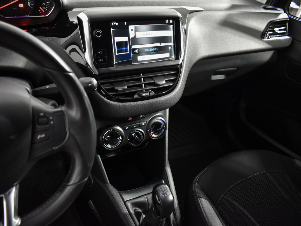 Купить Peugeot 208 I, 2013, 272 500 км, фото №17
