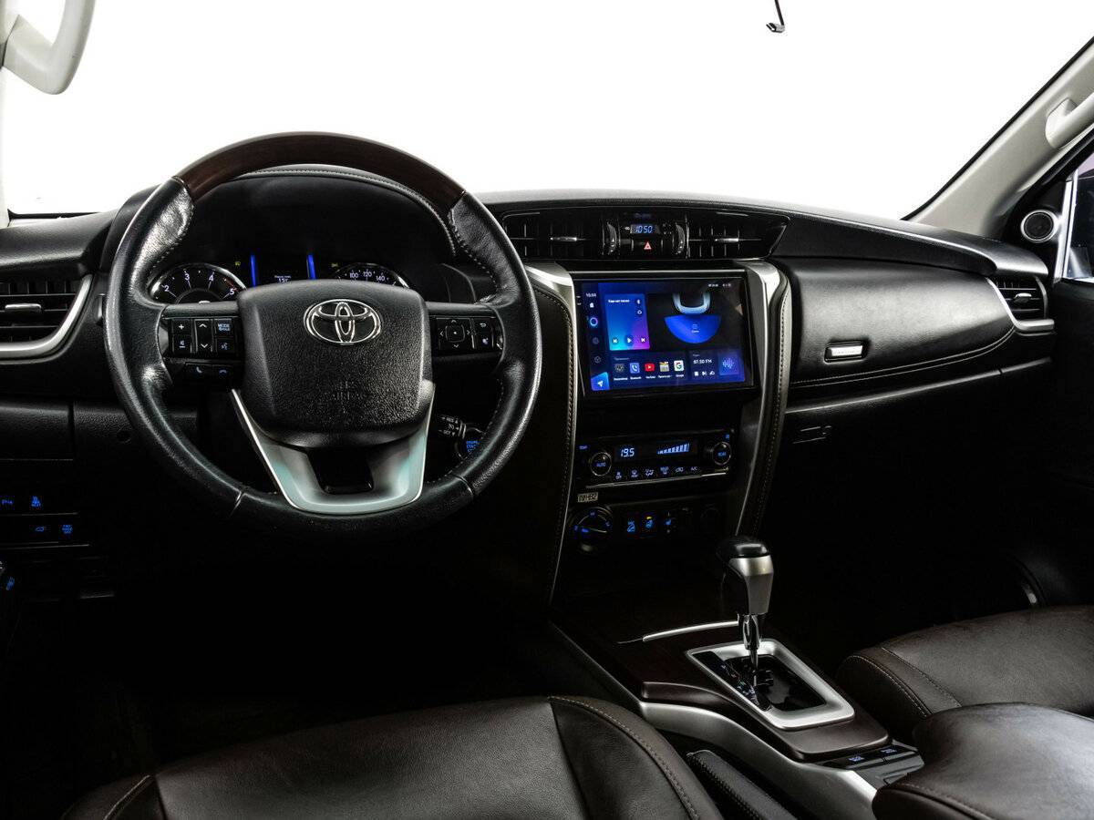 Купить Toyota Fortuner, 2018, 139 668 км, фото №12