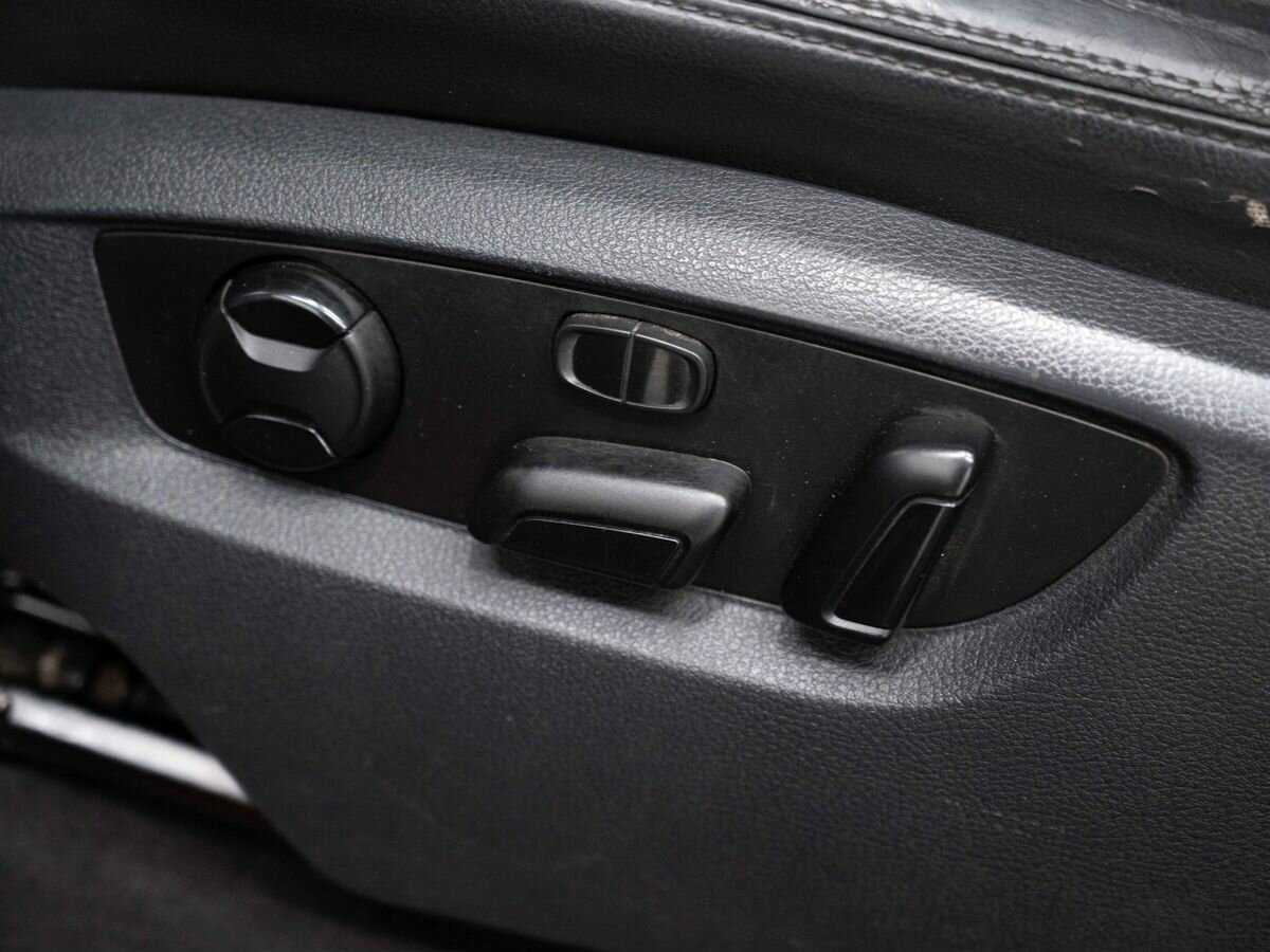 Купить Volkswagen Touareg, 2010, 245 274 км, фото №21