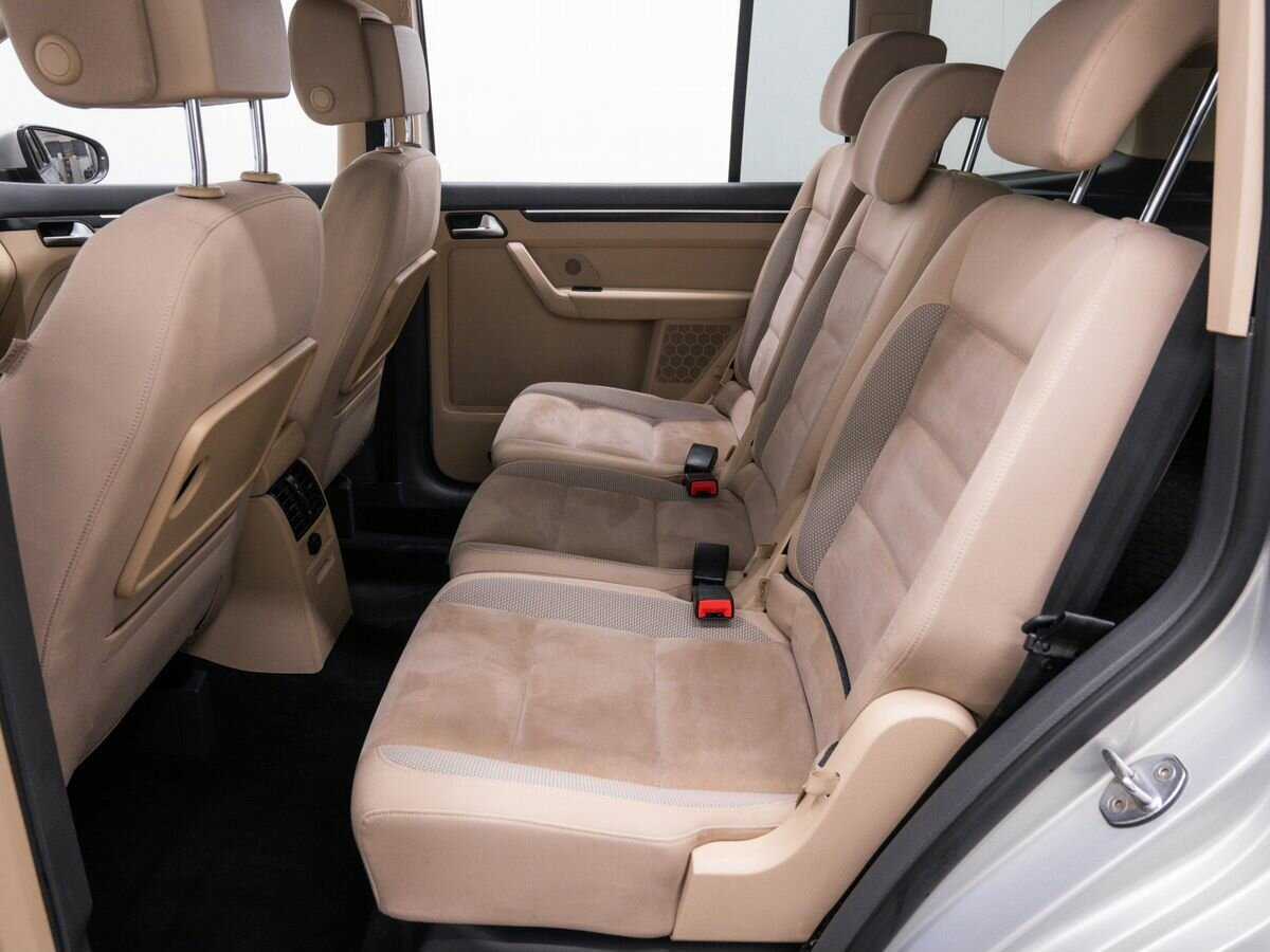 Купить Volkswagen Touran, 2013, 256 000 км, фото №12