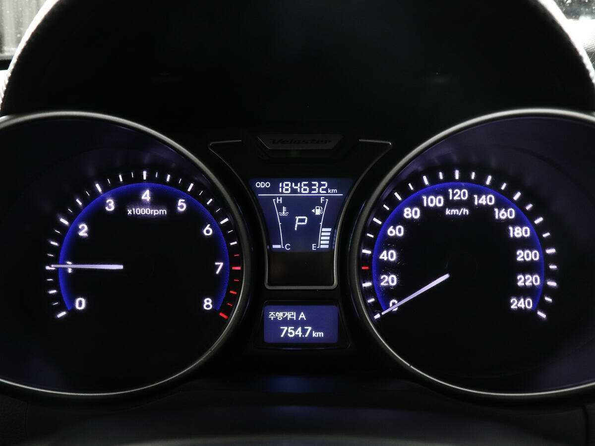 Купить Hyundai Veloster, 2011, 184 629 км, фото №10