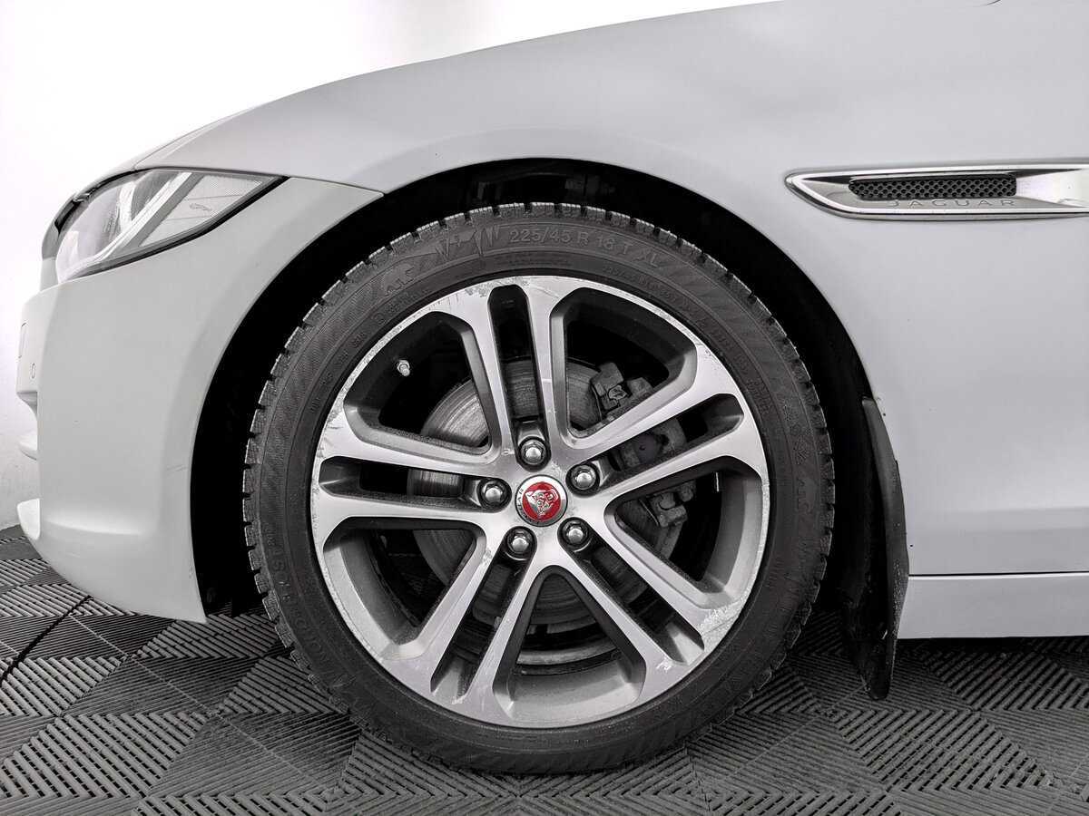 Купить Jaguar XE, 2017, 98 697 км, фото №18