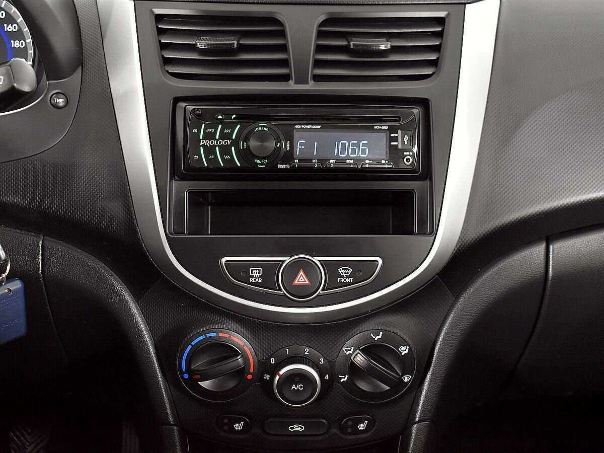 Купить Hyundai Solaris, 2014, 34 500 км, фото №13