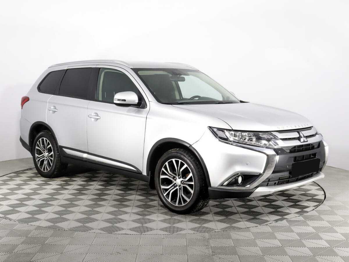 Купить Mitsubishi Outlander, 2017, 153 940 км, фото №3