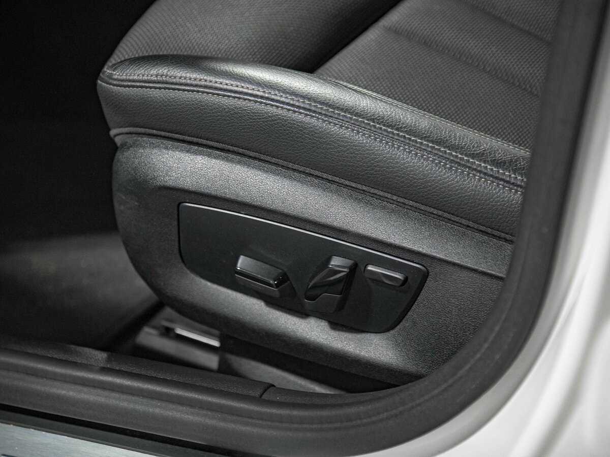 Купить BMW 5 серии 520d xDrive, 2018, 139 124 км, фото №17