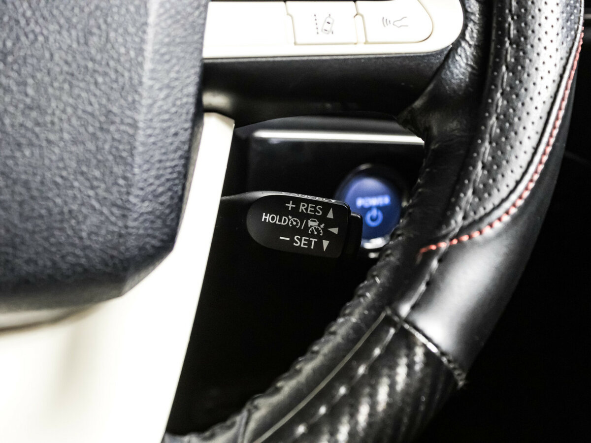 Купить Toyota Prius IV (XW50), 2016, 175 233 км, фото №16