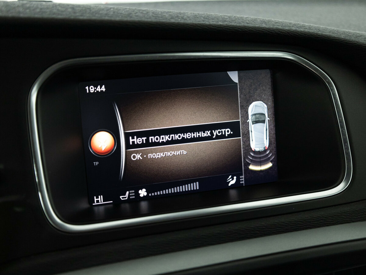 Купить Volvo V40 Cross Country I Рестайлинг, 2017, 45 000 км, фото №14