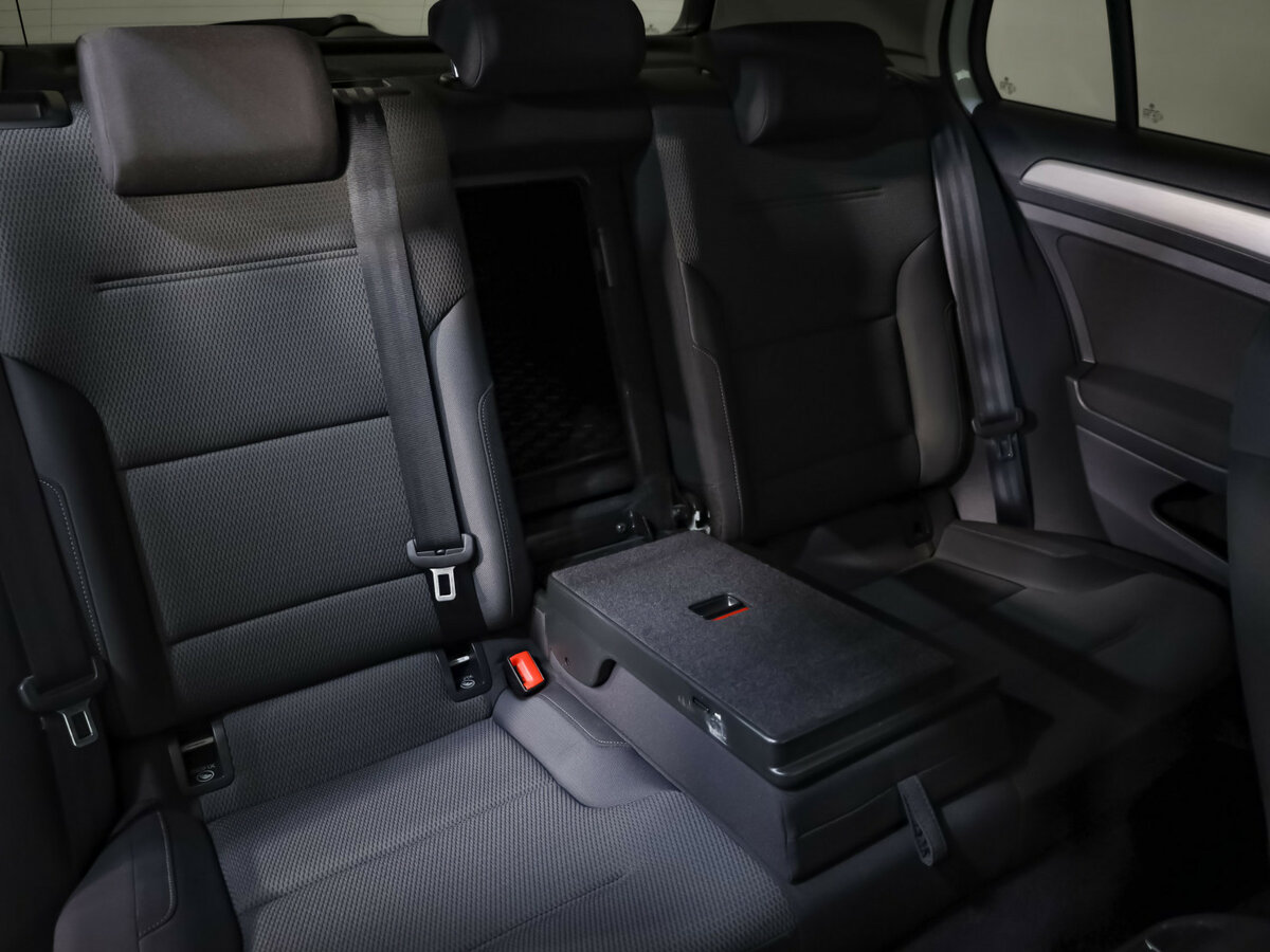 Купить Volkswagen Golf VII, 2015, 130 851 км, фото №23