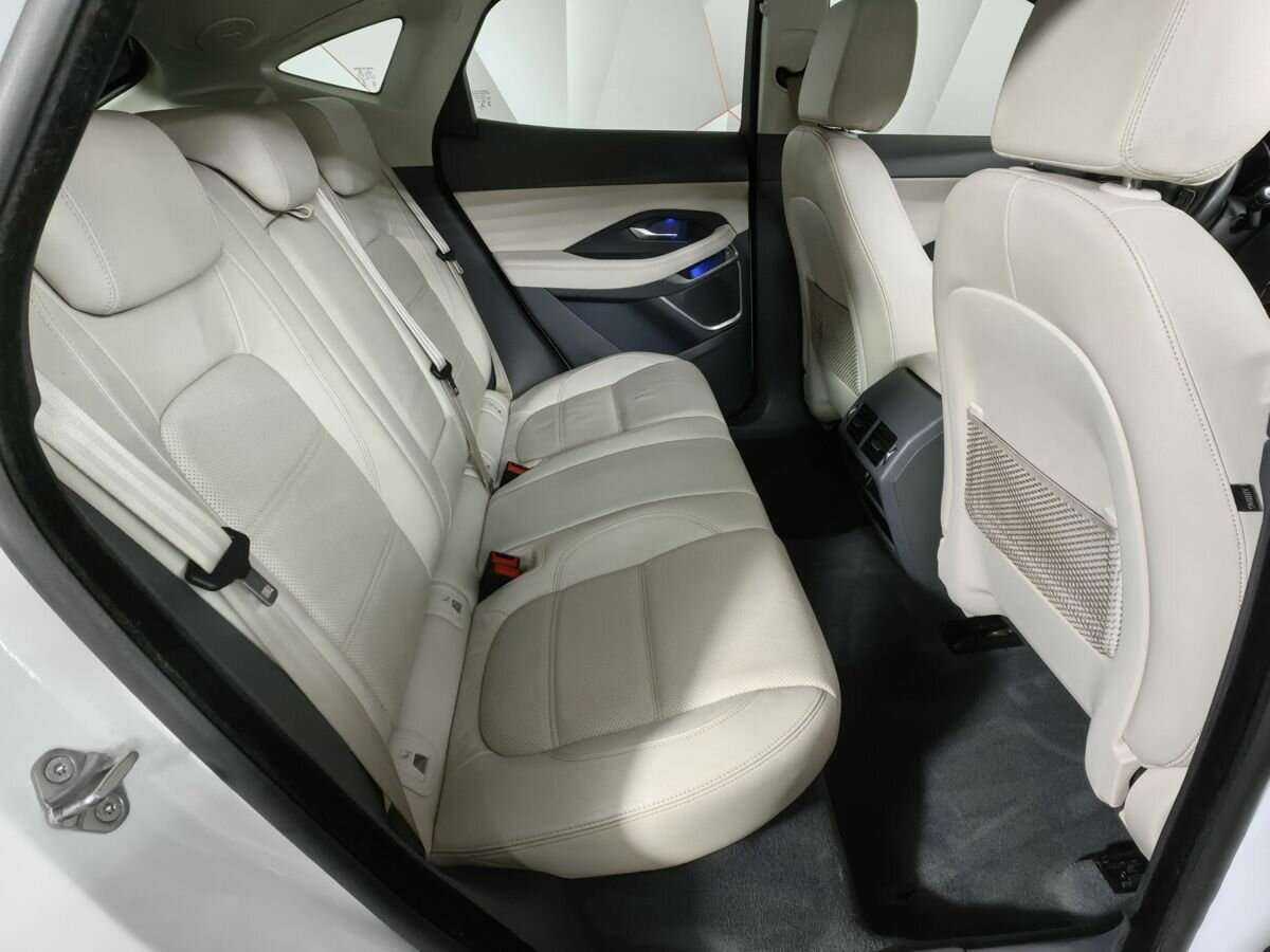 Купить Jaguar E-Pace, 2018, 145 886 км, фото №12