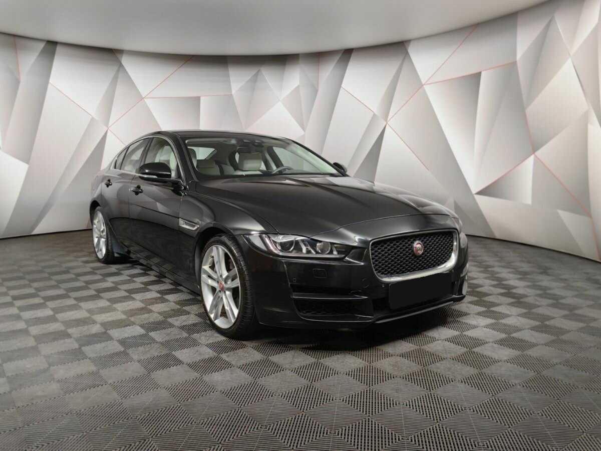 Купить Jaguar XE, 2017, 122 134 км, фото №3