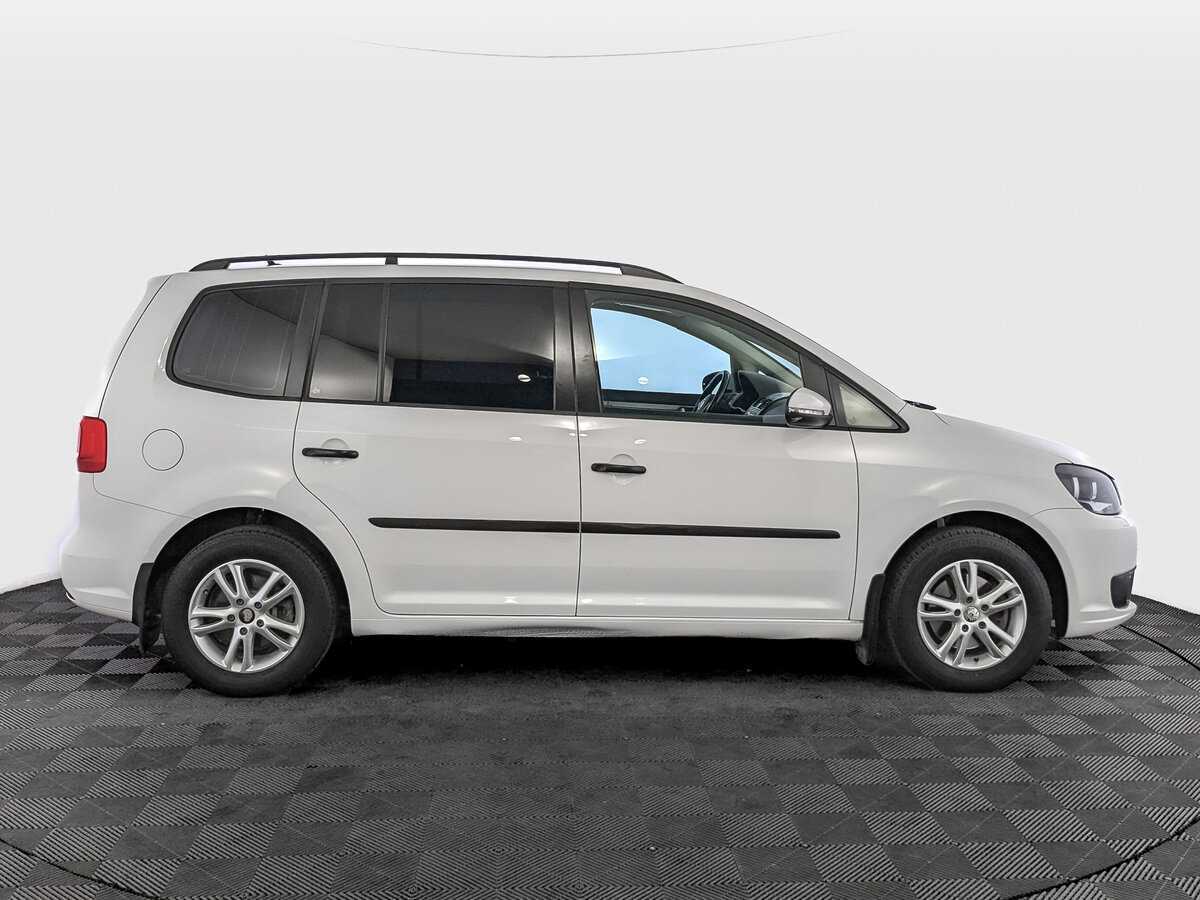 Купить Volkswagen Touran, 2012, 107 990 км, фото №4