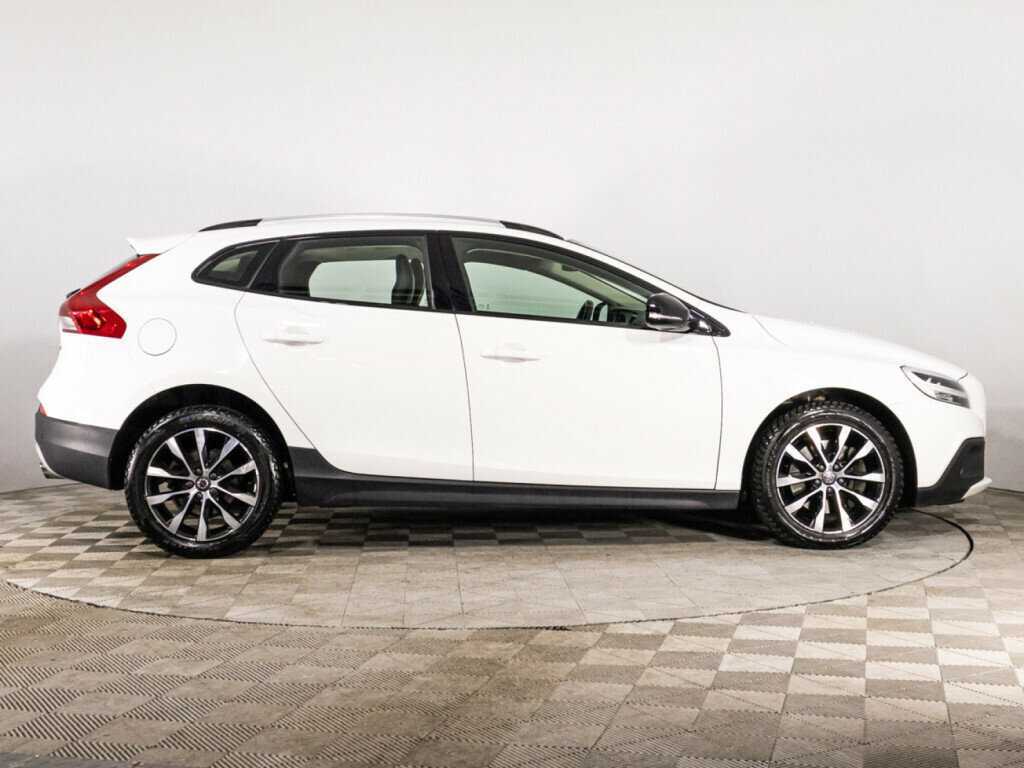 Купить Volvo V40 Cross Country, 2019, 68 202 км, фото №4