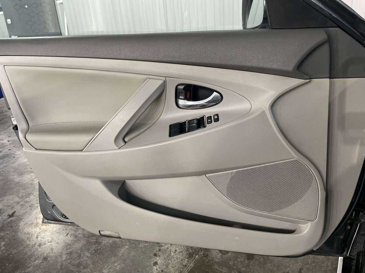 Купить Toyota Camry, 2007, 421 827 км, фото №17