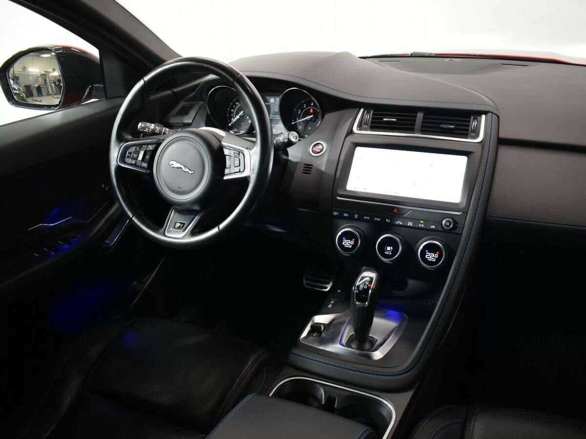 Купить Jaguar E-Pace, 2020, 52 947 км, фото №6