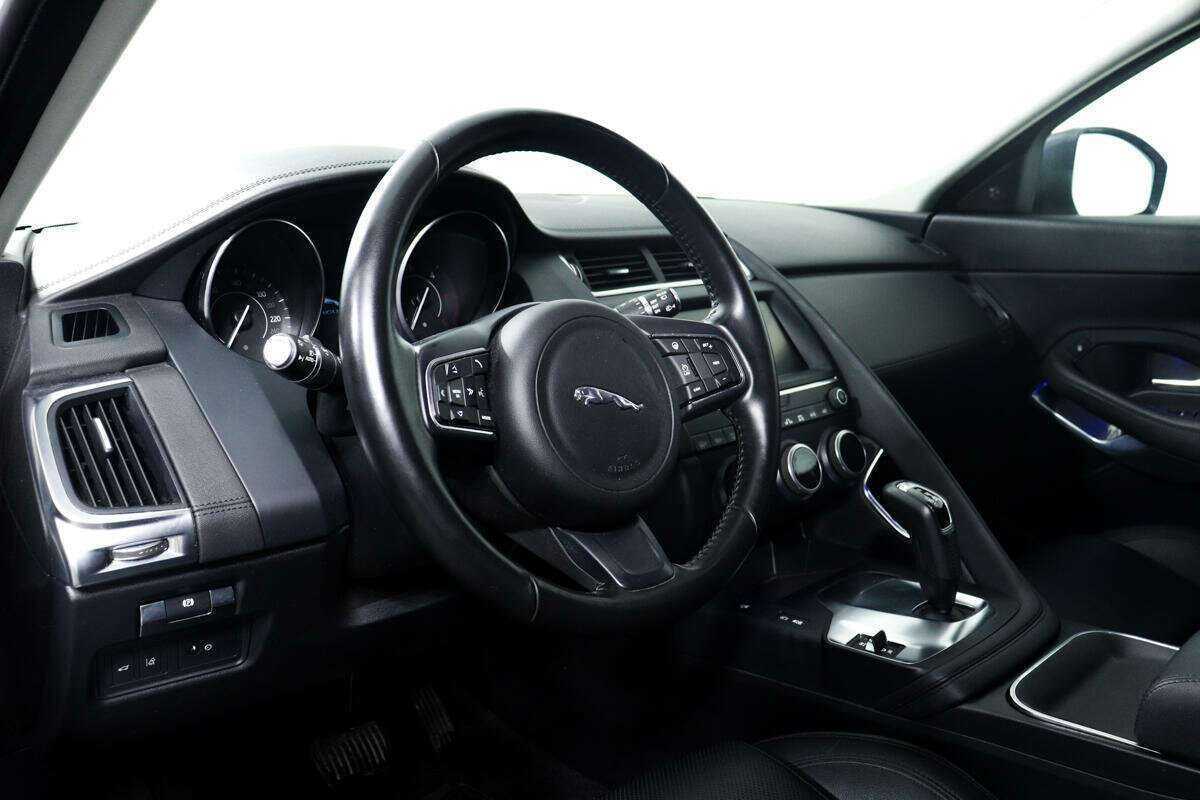 Купить Jaguar E-Pace, 2018, 60 535 км, фото №13