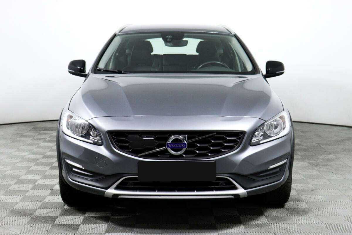 Купить Volvo V60 Cross Country, 2018, 150 380 км, фото №2