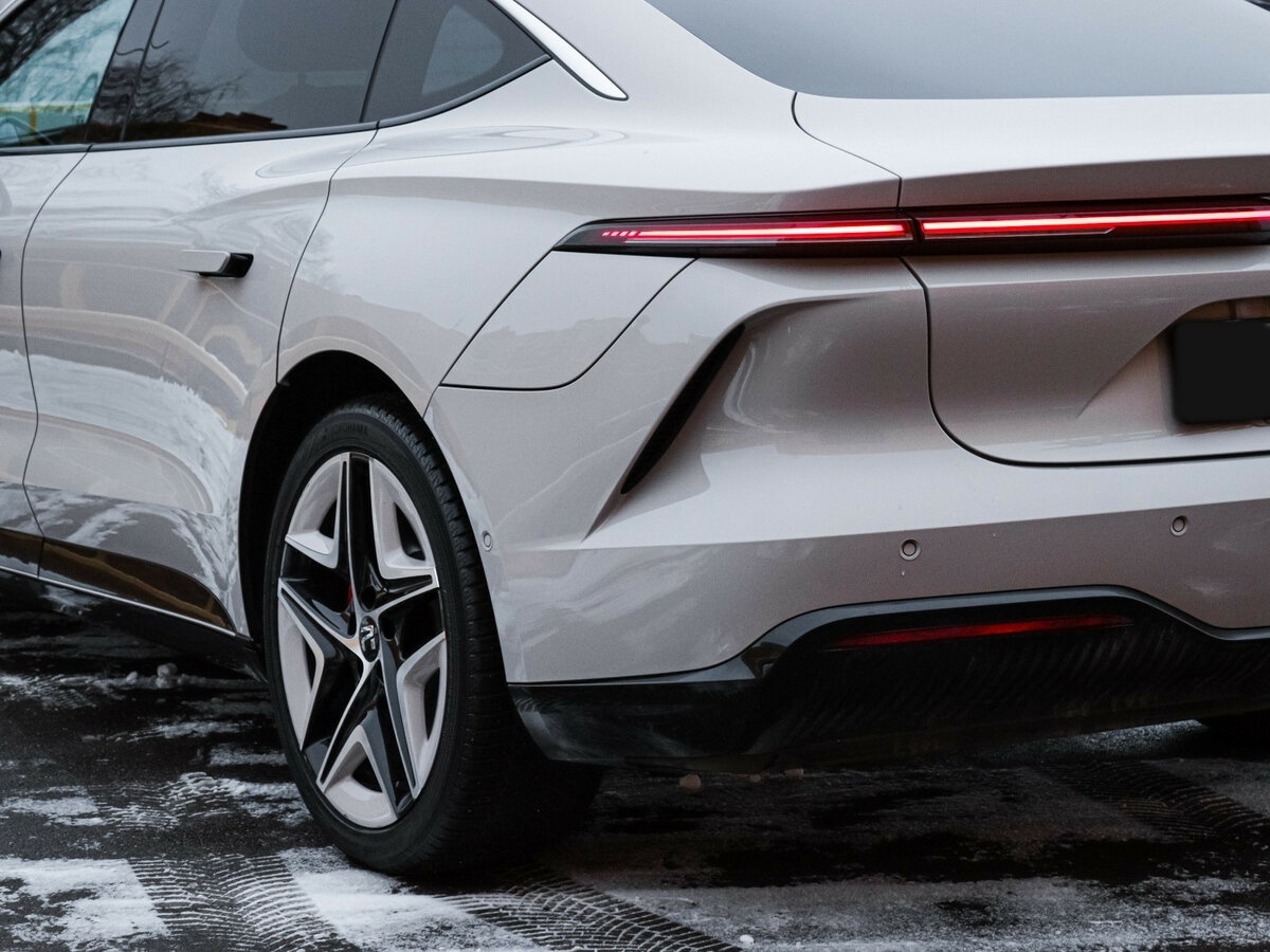 Купить Rising Auto F7 90 kWh, 2023, 17 424 км, фото №18