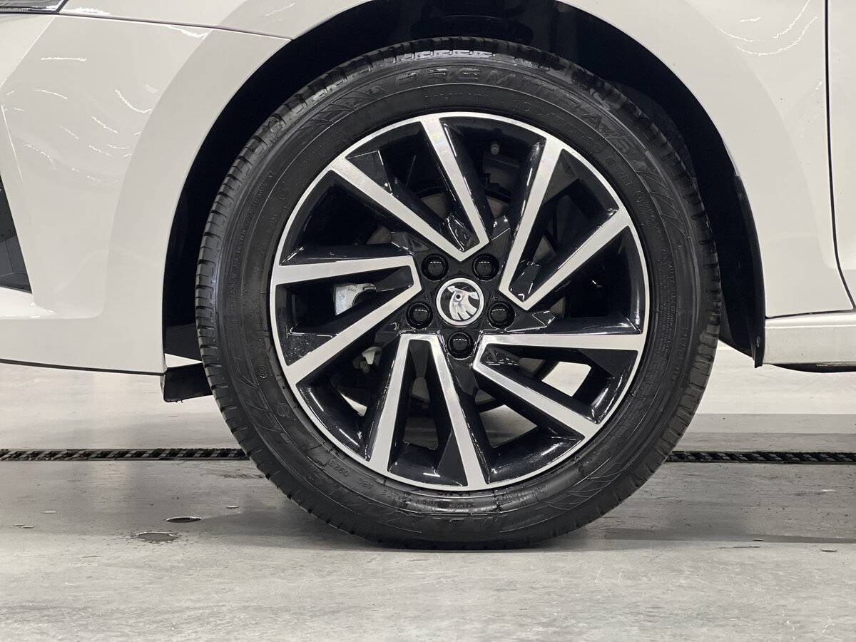 Купить Skoda Rapid L II, 2023, 120 км, фото №17