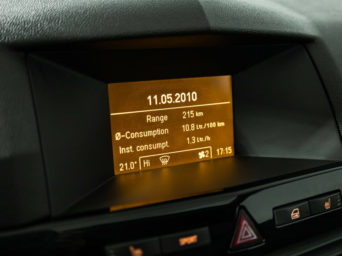 Купить Opel Astra GTC H Рестайлинг, 2010, 214 922 км, фото №15