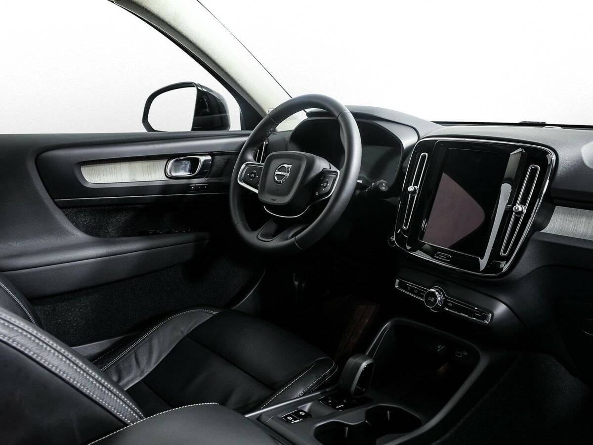 Купить Volvo XC40, 2023, 1 500 км, фото №9