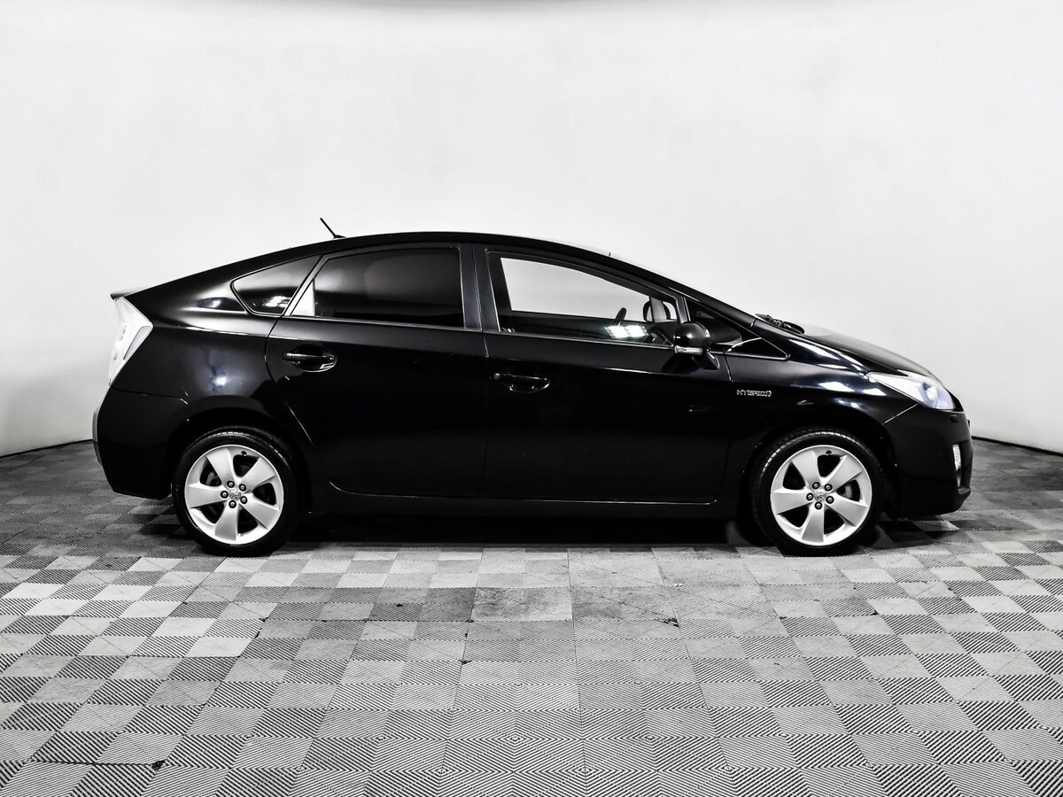 Купить Toyota Prius III (XW30), 2010, 187 000 км, фото №4