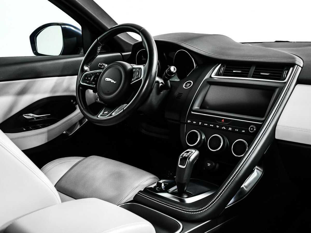 Купить Jaguar E-Pace, 2018, 98 000 км, фото №9