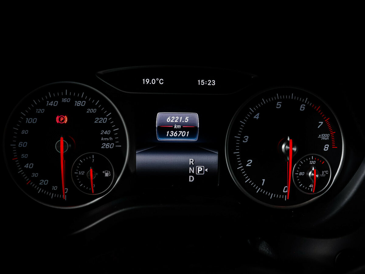 Купить Mercedes-Benz A-Класс 180 III (W176) Рестайлинг, 2016, 136 701 км, фото №9