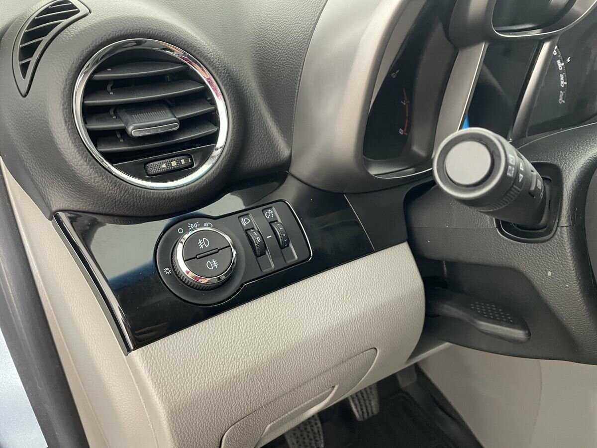 Купить Chevrolet Orlando, 2012, 112 110 км, фото №9