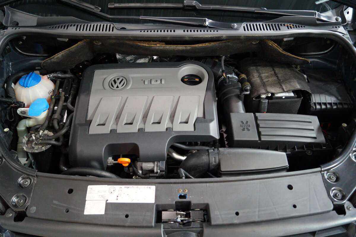 Купить Volkswagen Touran, 2012, 172 000 км, фото №6