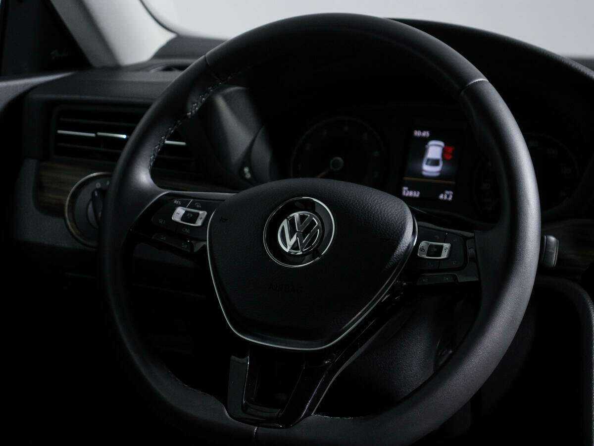 Купить Volkswagen Passat (North America and China), 2021, 12 832 км, фото №15