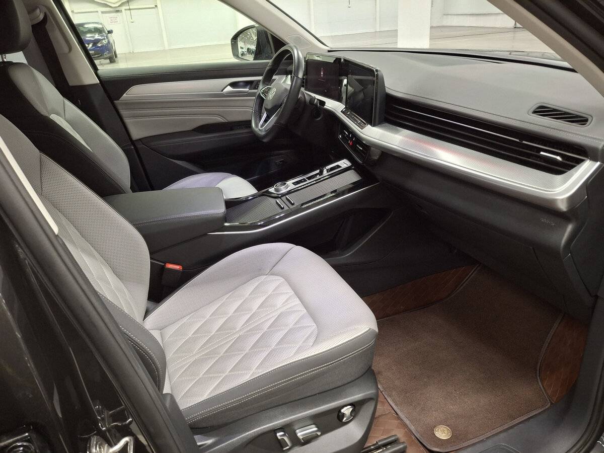 Купить Volkswagen Tavendor, 2023, 145 км, фото №10