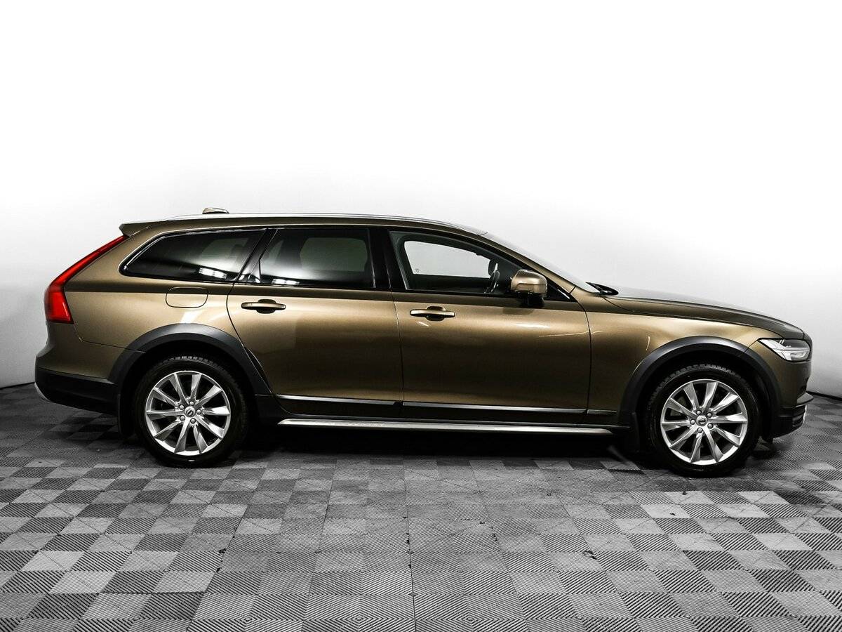 Купить Volvo V90 Cross Country, 2017, 128 222 км, фото №4