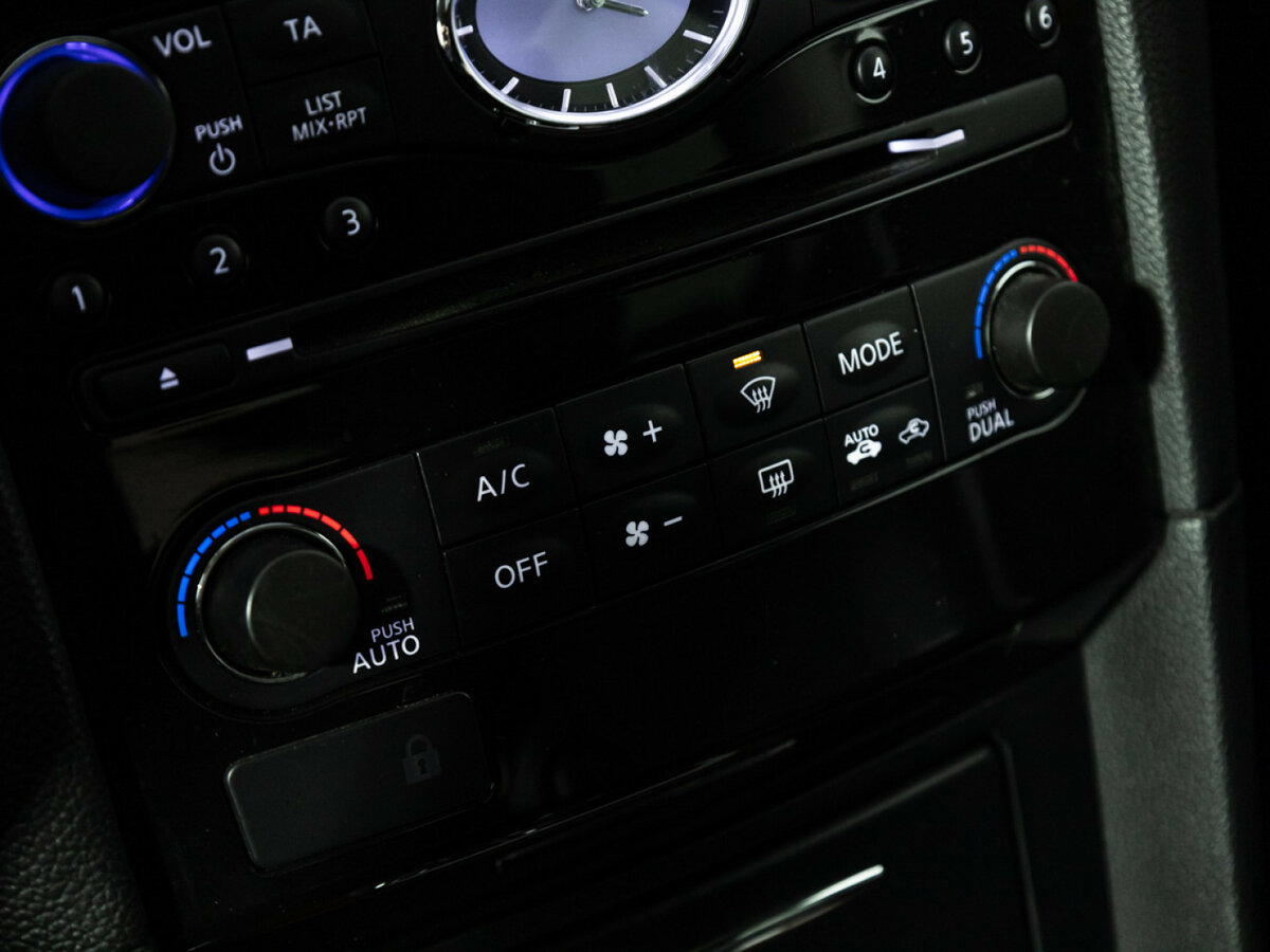 Купить Infiniti QX70, 2014, 135 000 км, фото №18