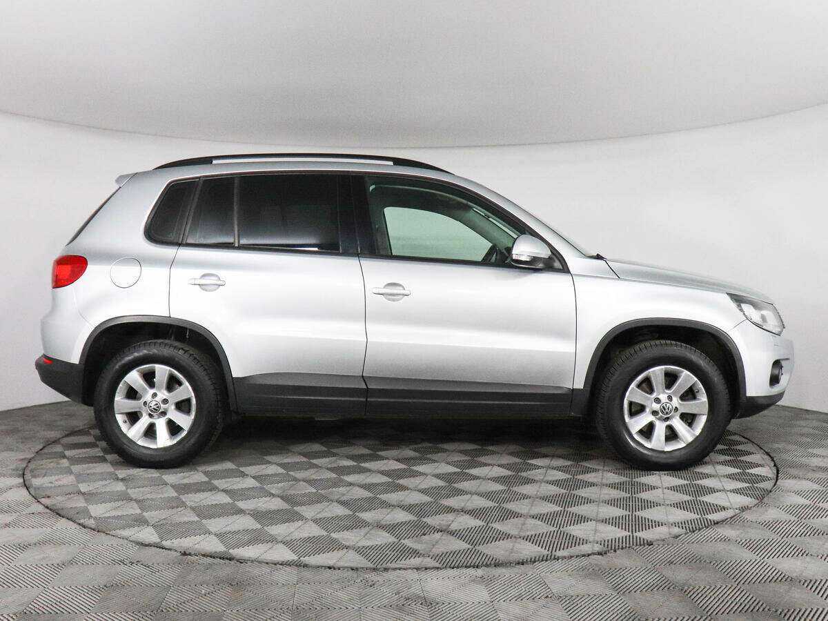 Купить Volkswagen Tiguan, 2012, 169 919 км, фото №4