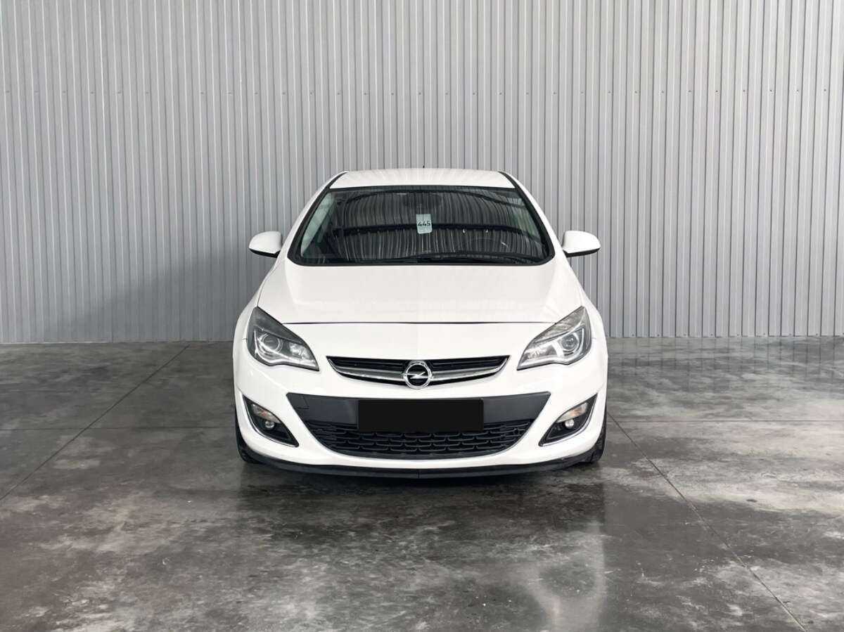 Купить Opel Astra, 2014, 145 050 км, фото №2