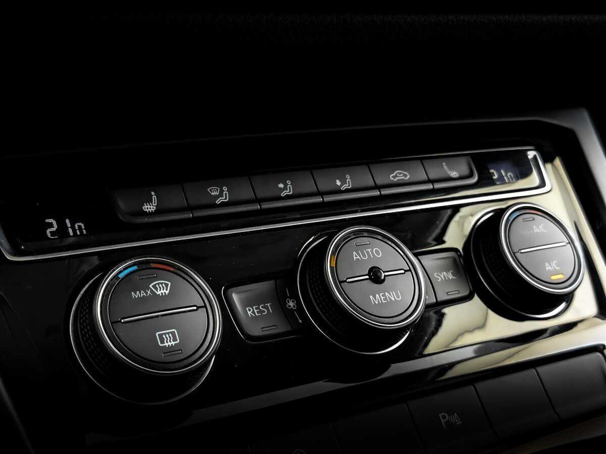 Купить Volkswagen Touran, 2018, 234 634 км, фото №21