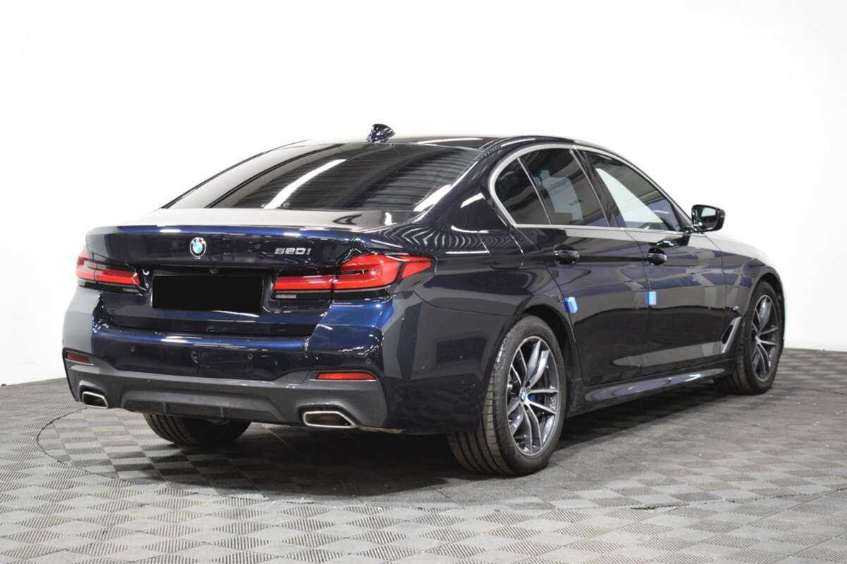 Купить BMW 5 серии 520i, 2023, 11 731 км, фото №4
