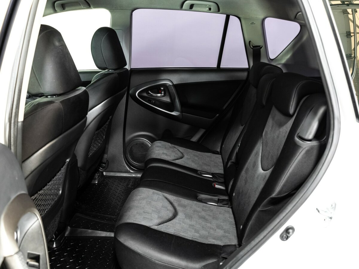 Купить Toyota RAV4 III (XA30) Рестайлинг, 2010, 131 084 км, фото №12