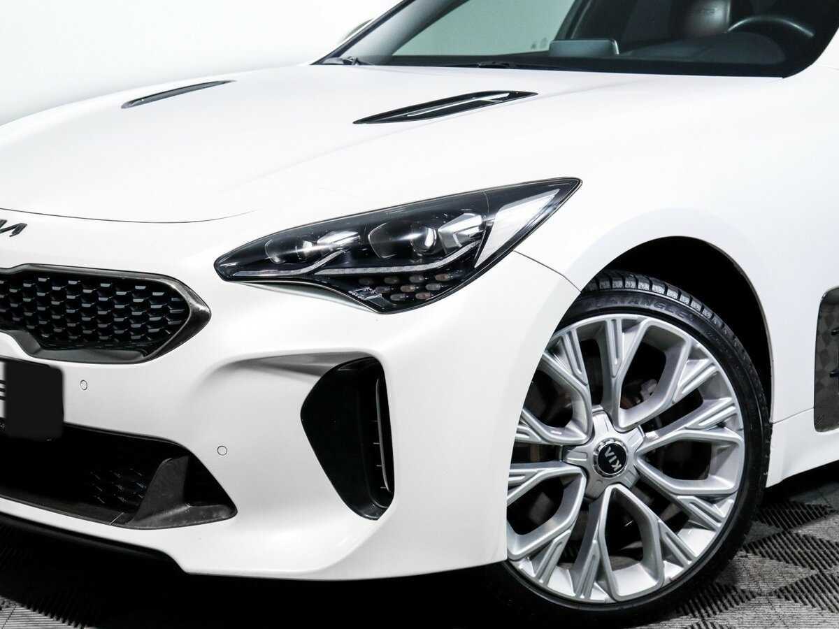 Купить Kia Stinger, 2020, 126 867 км, фото №16
