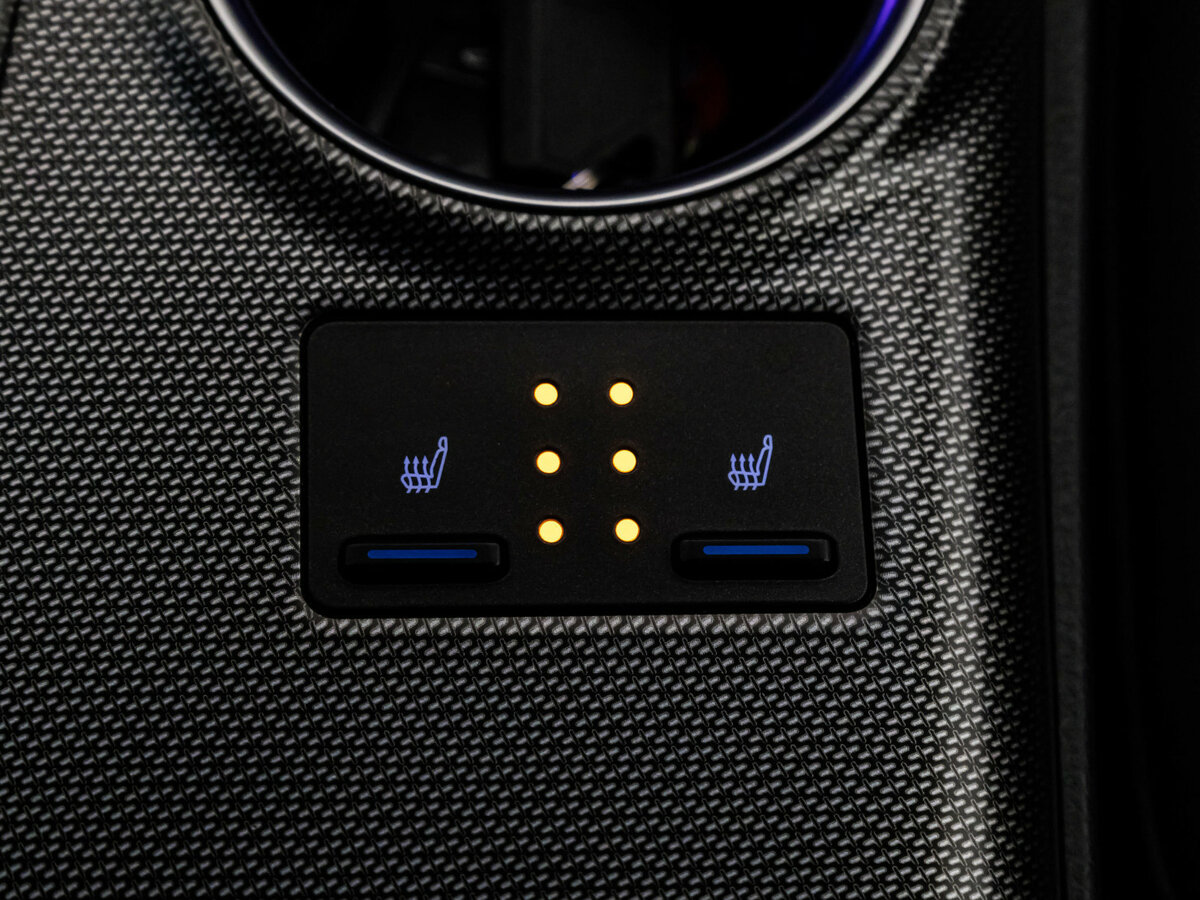 Купить Toyota Camry VIII (XV70) Рестайлинг, 2021, 93 640 км, фото №15