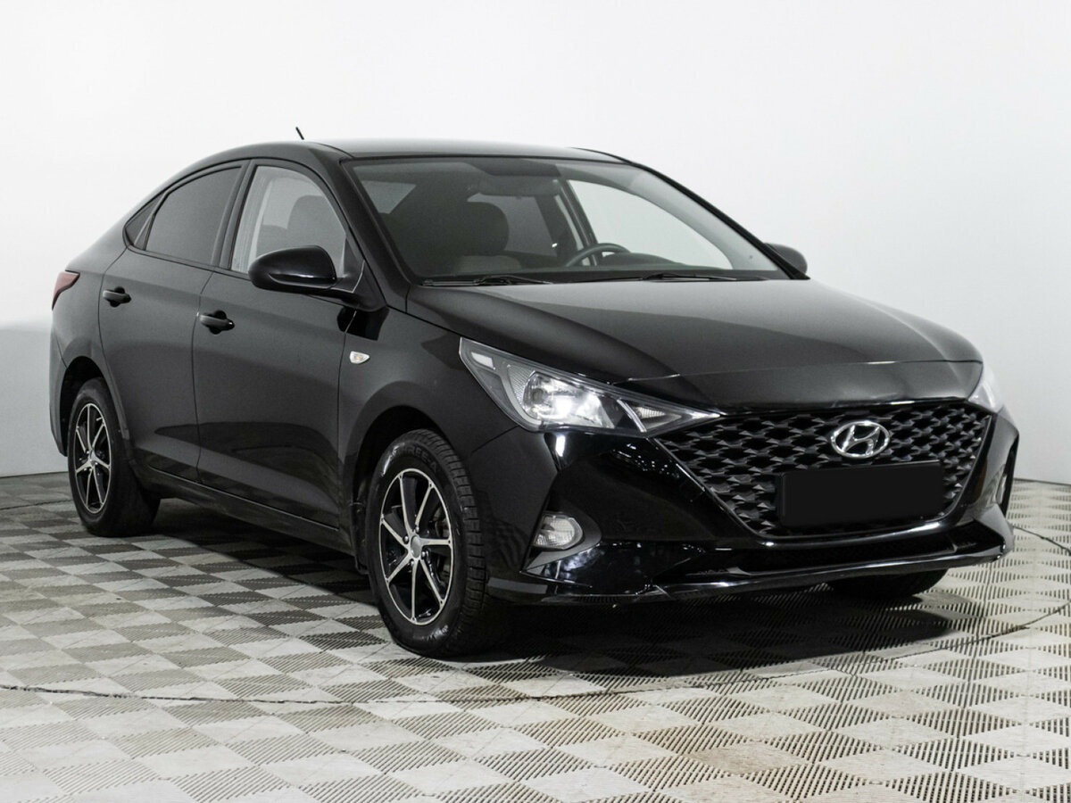 Купить Hyundai Solaris II, 2020, 89 657 км, фото №3