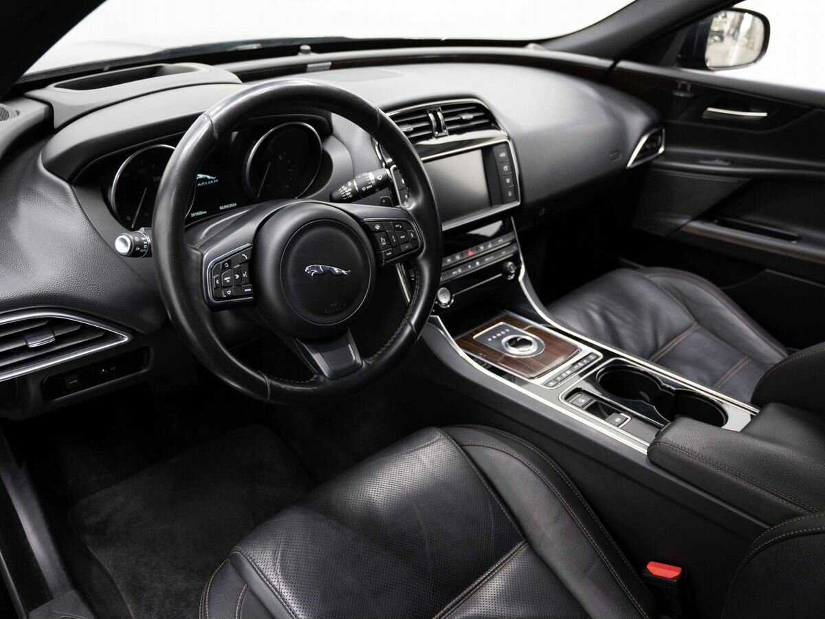 Купить Jaguar XE, 2016, 291 920 км, фото №7