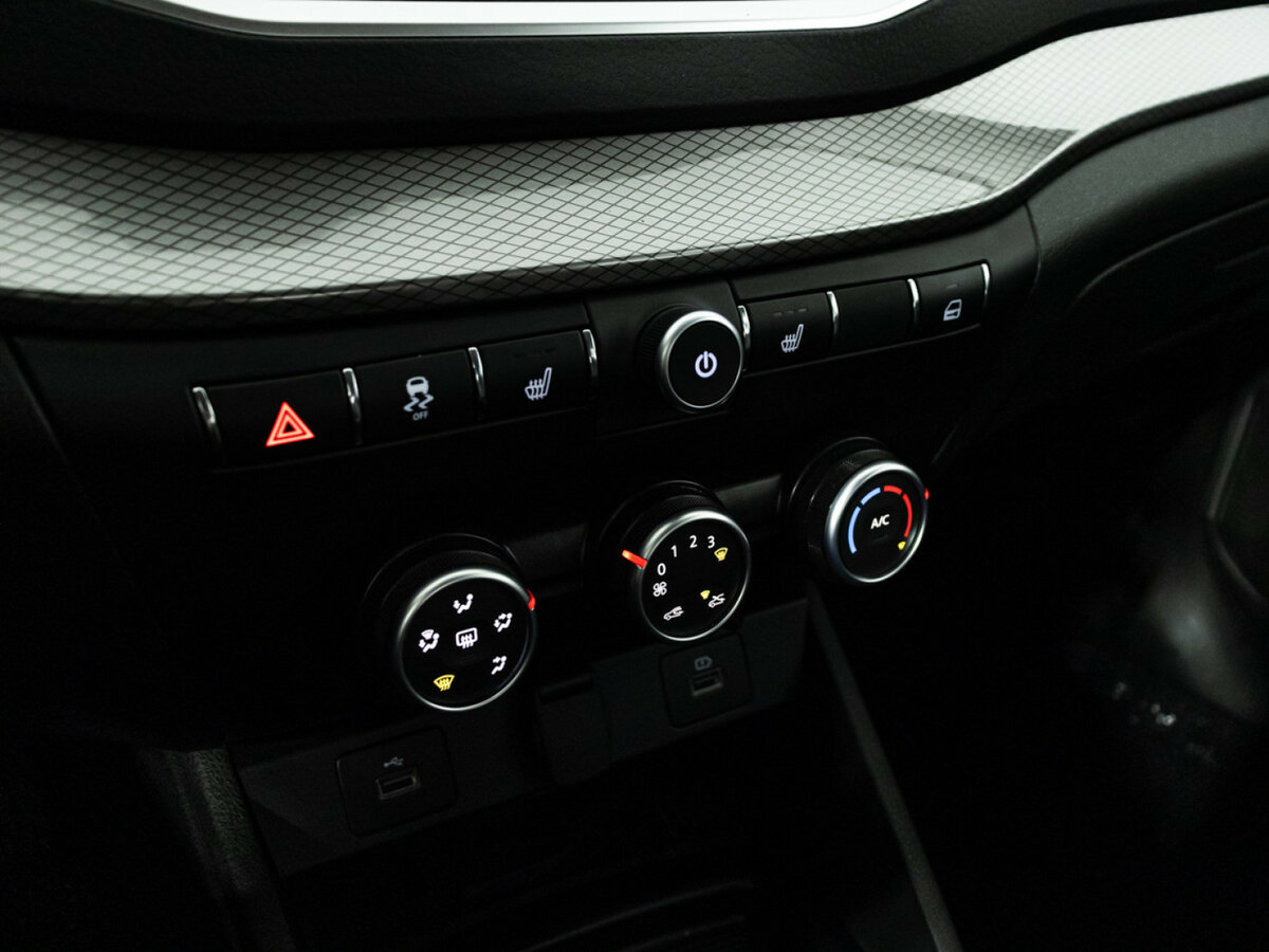 Купить Lada (ВАЗ) Vesta I Рестайлинг (NG), 2024, 11 102 км, фото №15