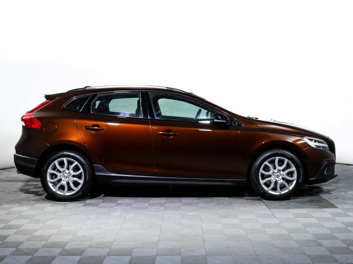 Купить Volvo V40 Cross Country, 2018, 79 200 км, фото №4