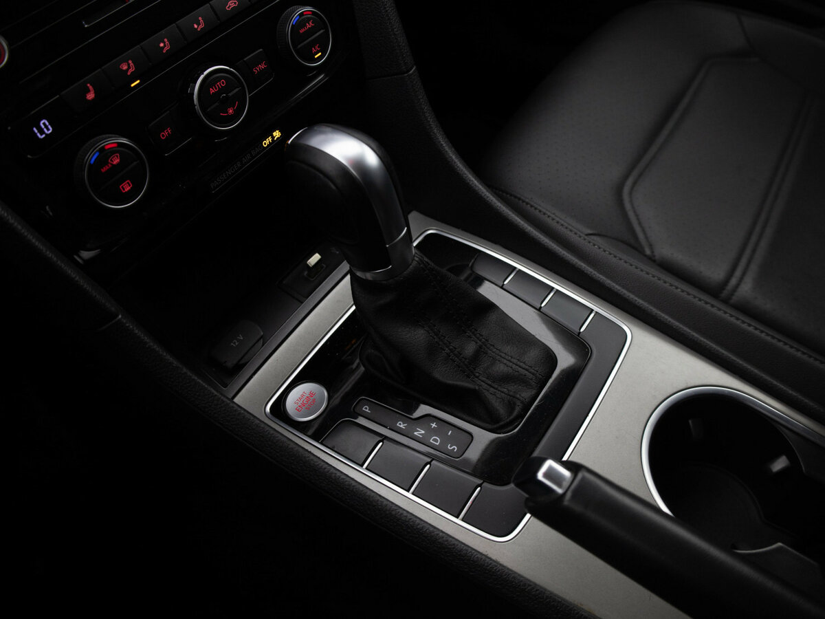 Купить Volkswagen Passat (North America and China) II (NA Market), 2020, 102 621 км, фото №10