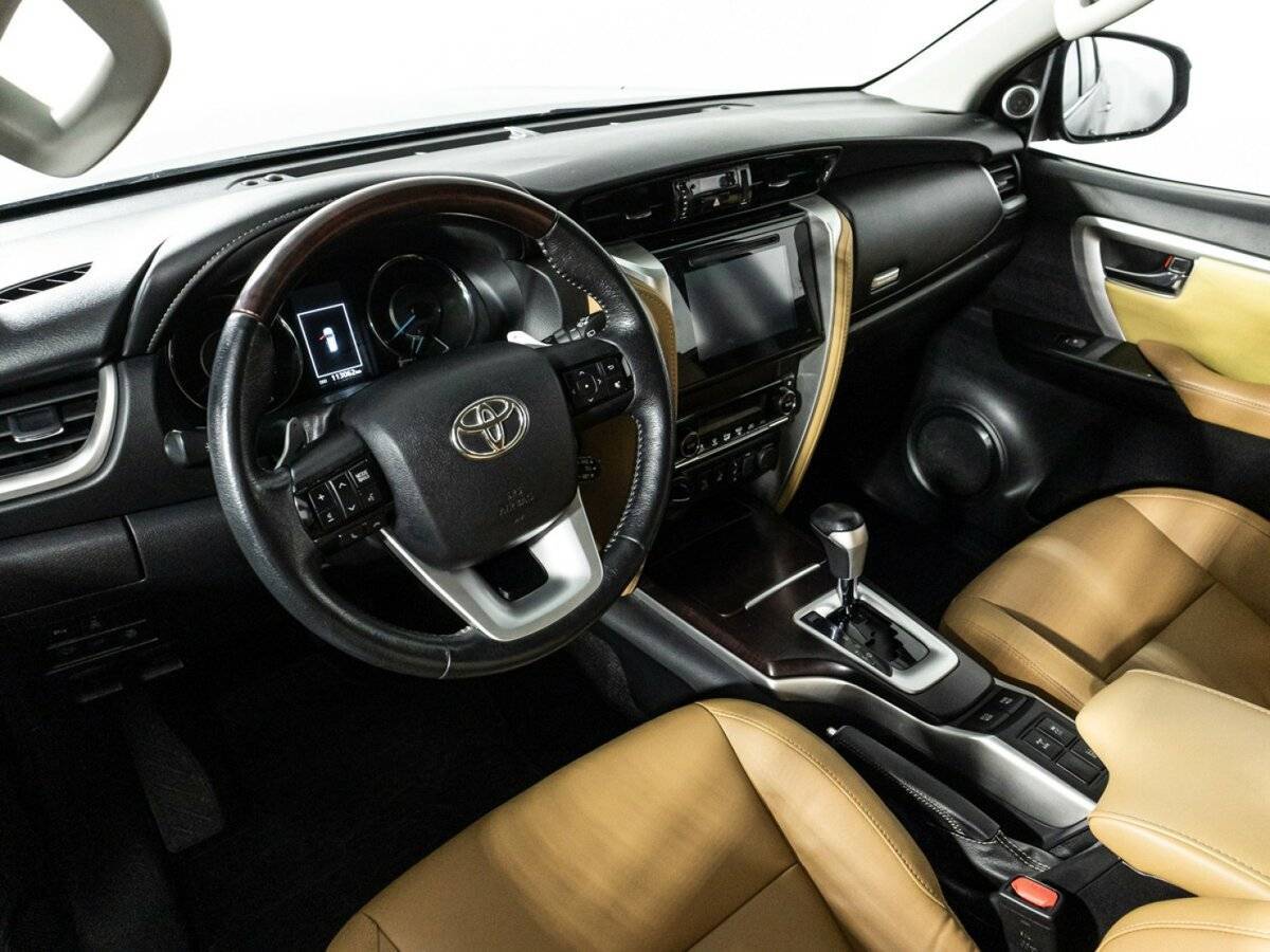 Купить Toyota Fortuner, 2019, 113 061 км, фото №9