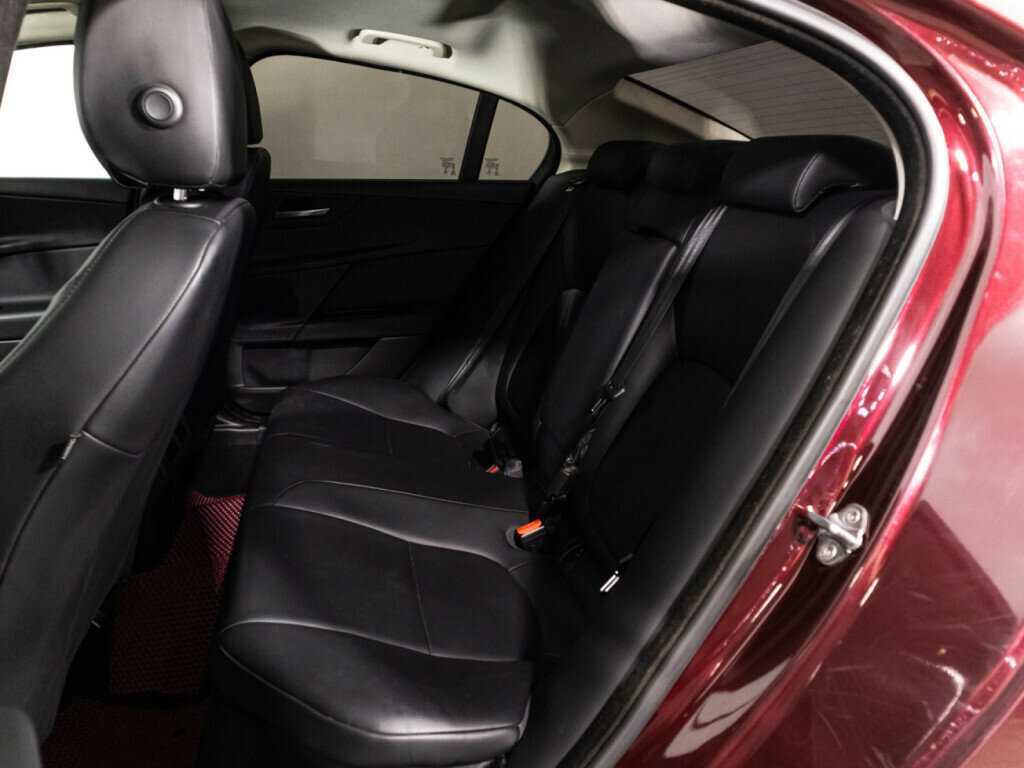 Купить Jaguar XE, 2017, 162 965 км, фото №10