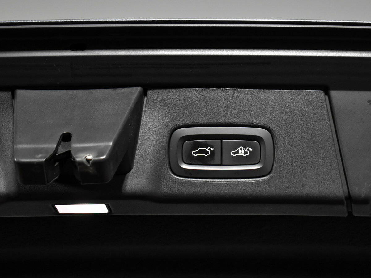 Купить Volvo V90 Cross Country I, 2019, 100 900 км, фото №21